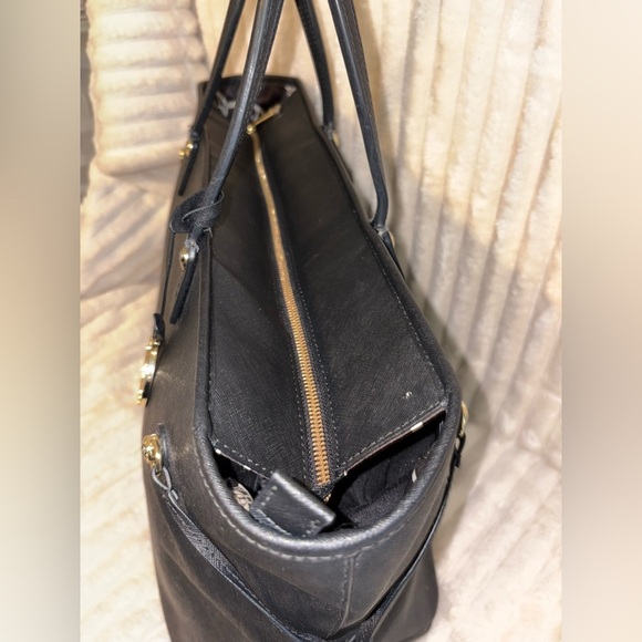 Henri Bendel Extra Large Black Tote with Gold Accents - Picture 4 of 6